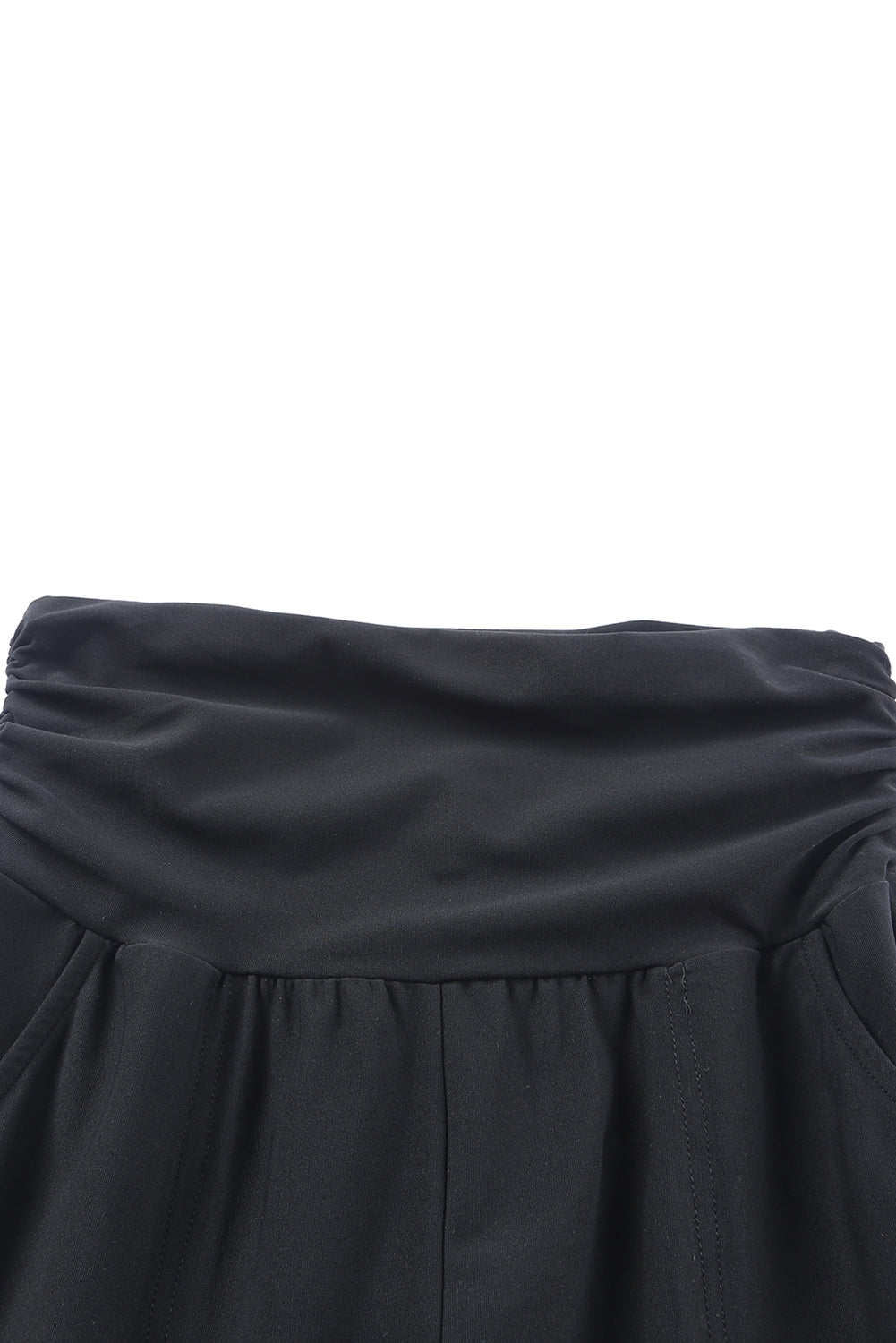 Crne plisirane tajice s džepovima visokog struka