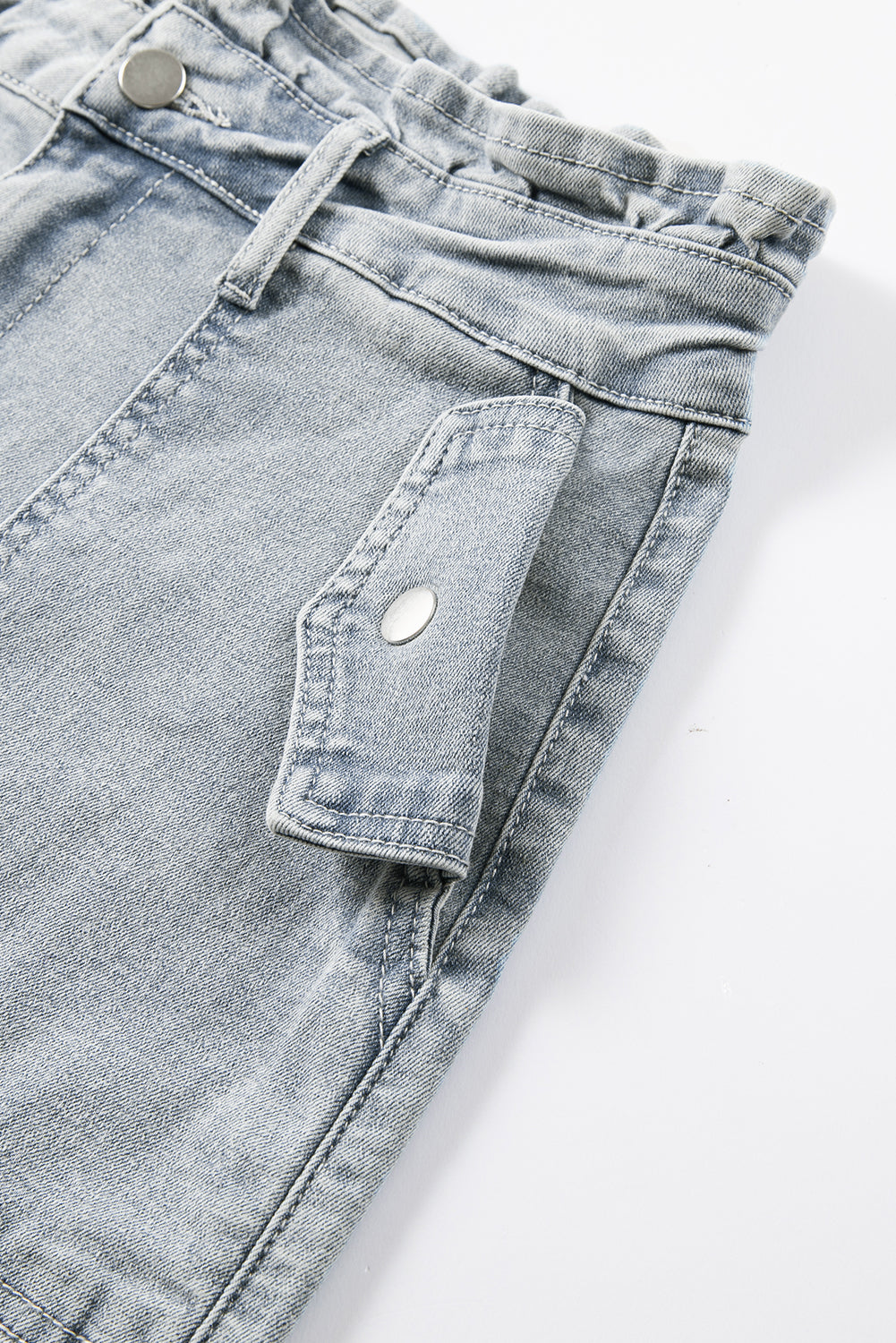 Beau plave traper kratke hlače visokog struka s preklopnim džepovima i naborima