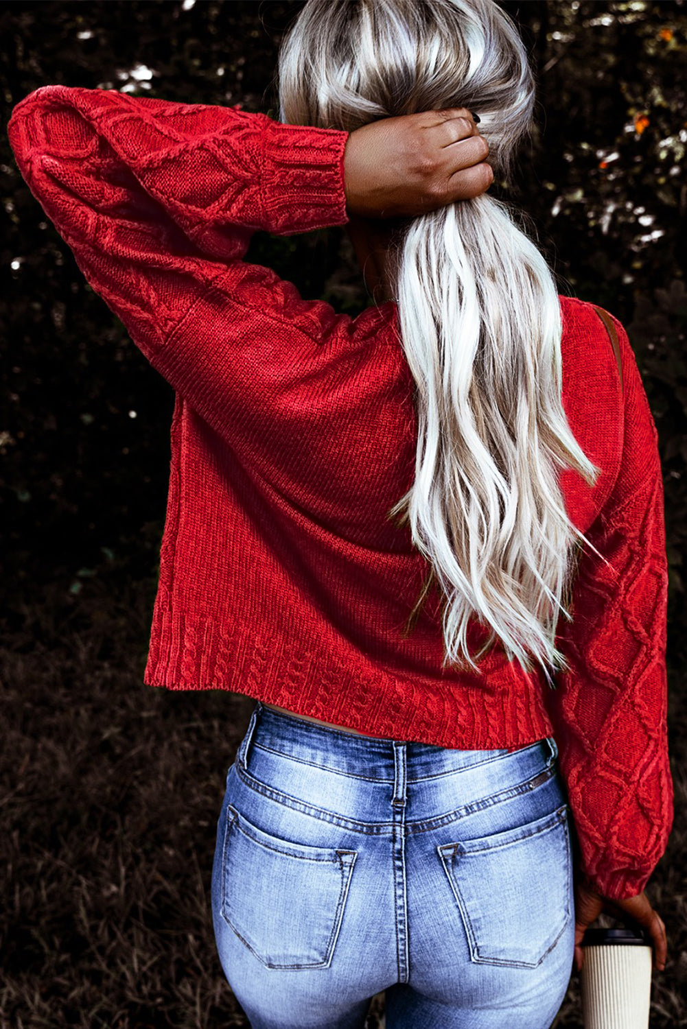 Vatrenocrveni svečani debeli džemper s teksturom