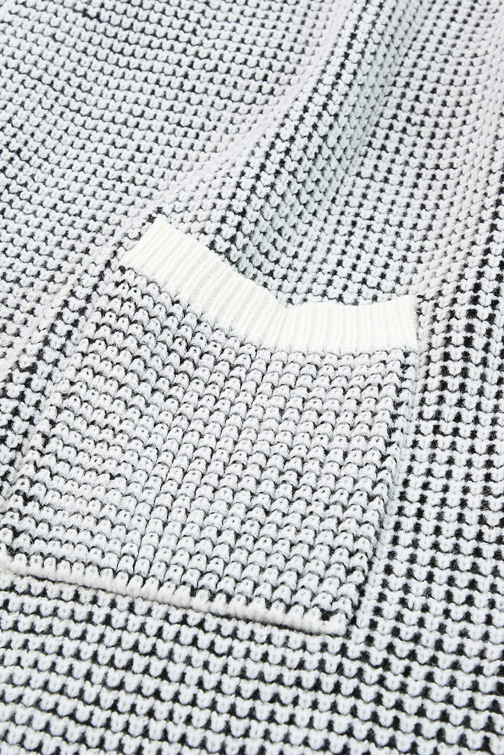 Sivi teksturirani pleteni kardigan veće veličine