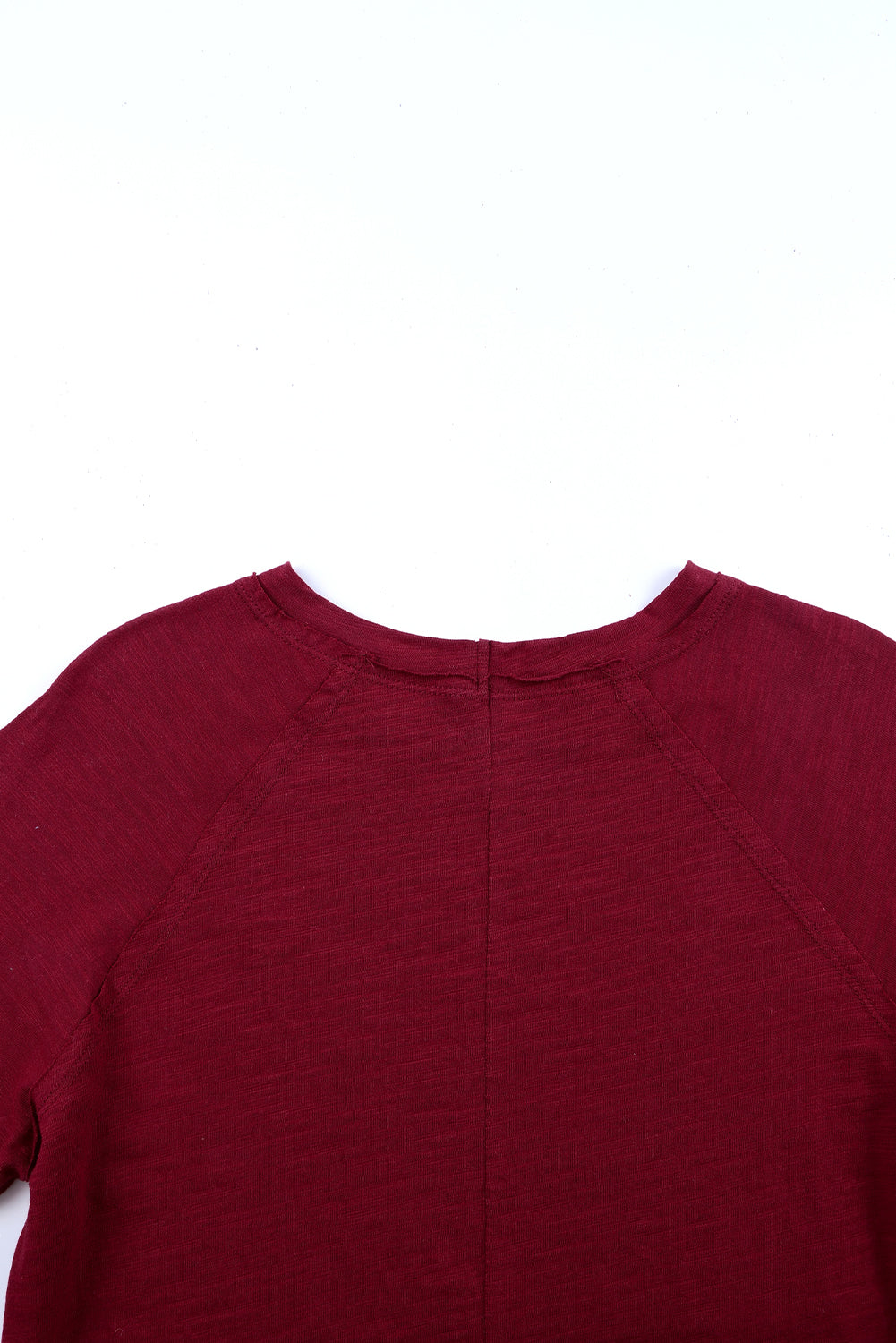 Vatrenocrvena jednobojna majica s dugim rukavima s okruglim izrezom