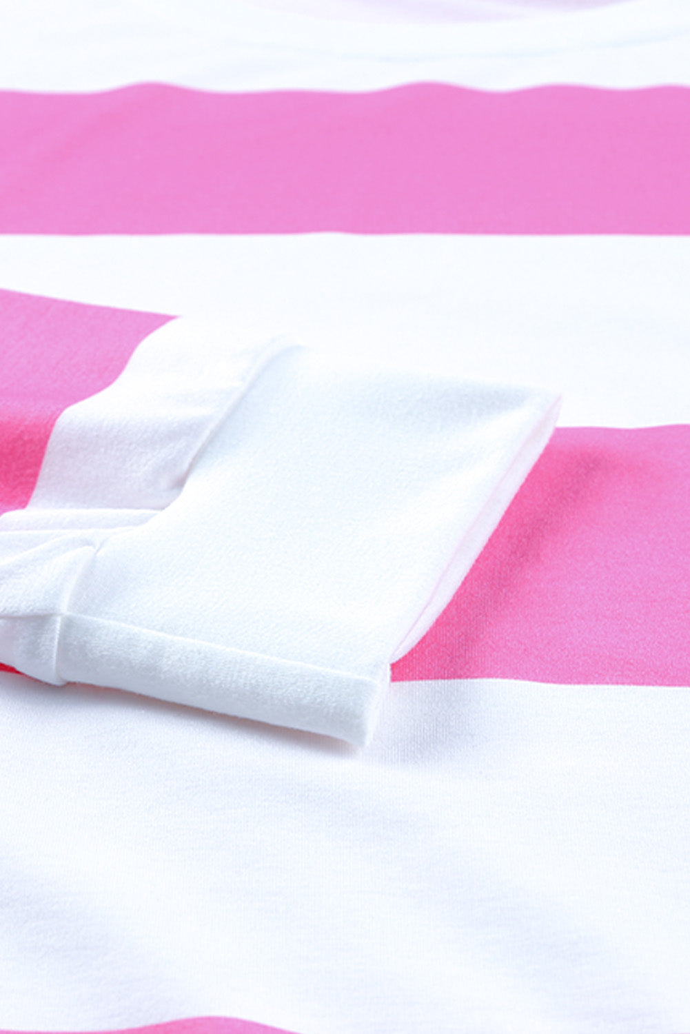Ružičasta majica veće veličine s prorezima sa strane