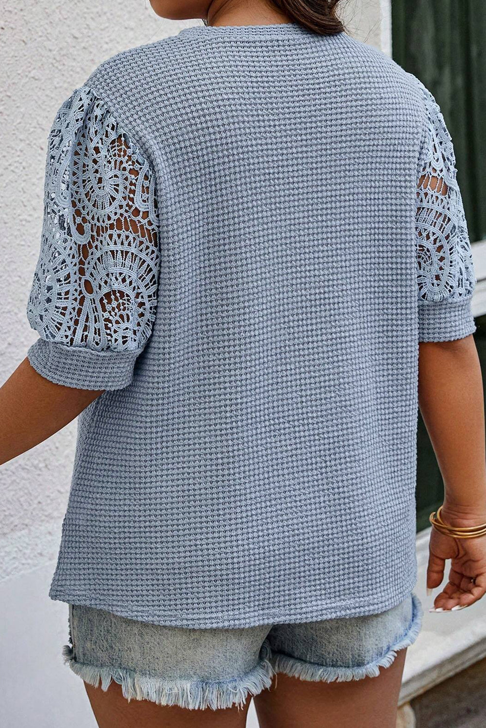 Ashleigh Plava majica s teksturiranim pletenim čipkastim rukavima veće veličine