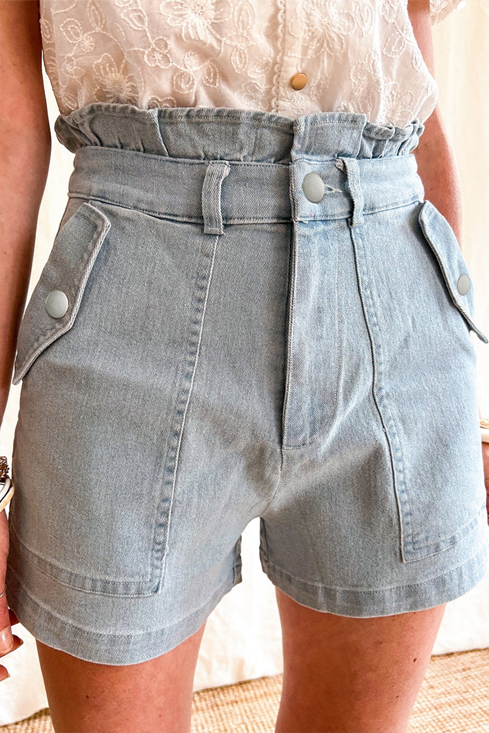 Beau plave traper kratke hlače visokog struka s preklopnim džepovima i naborima