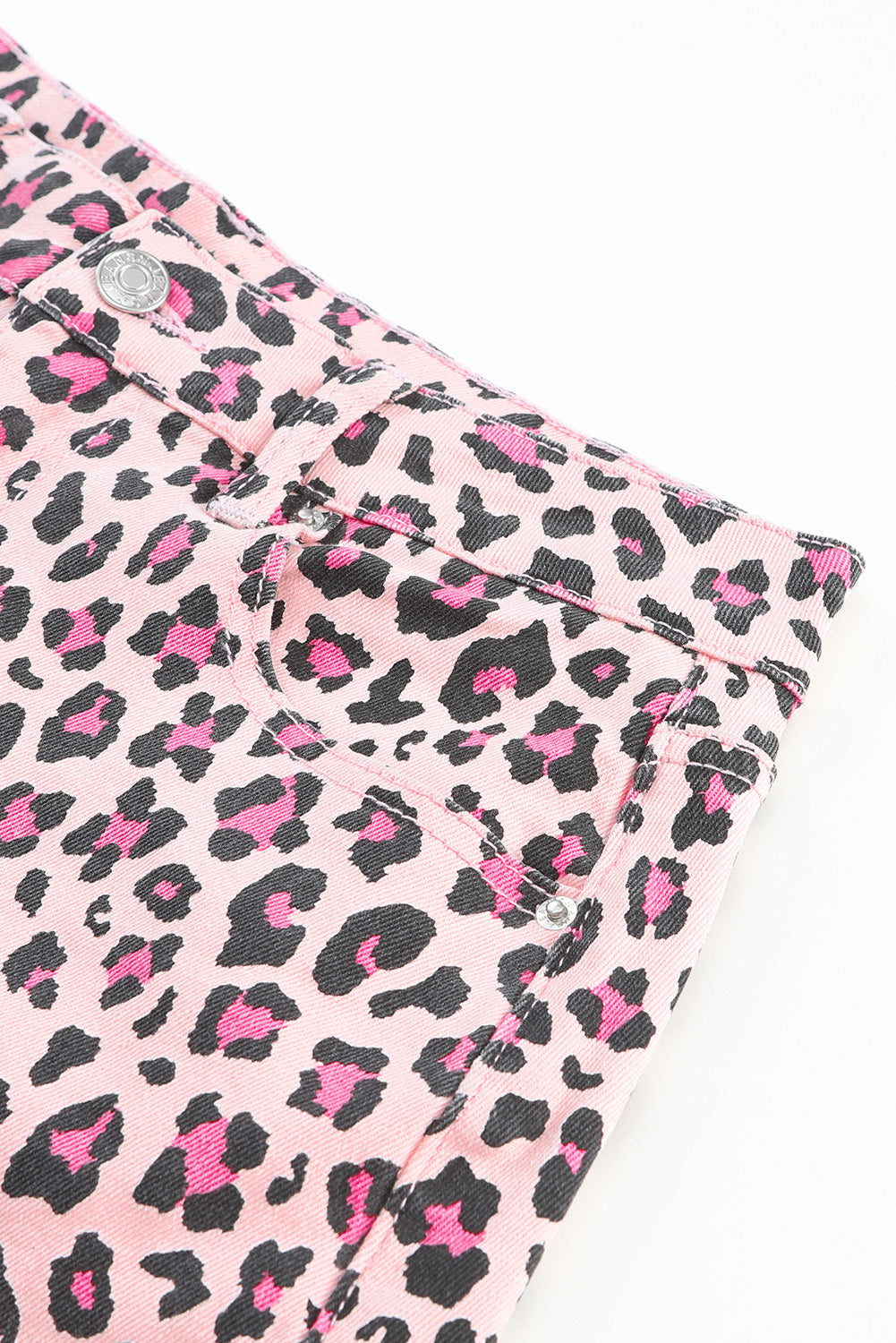 Kratke hlače od trapera s ružičastim leopard uzorkom