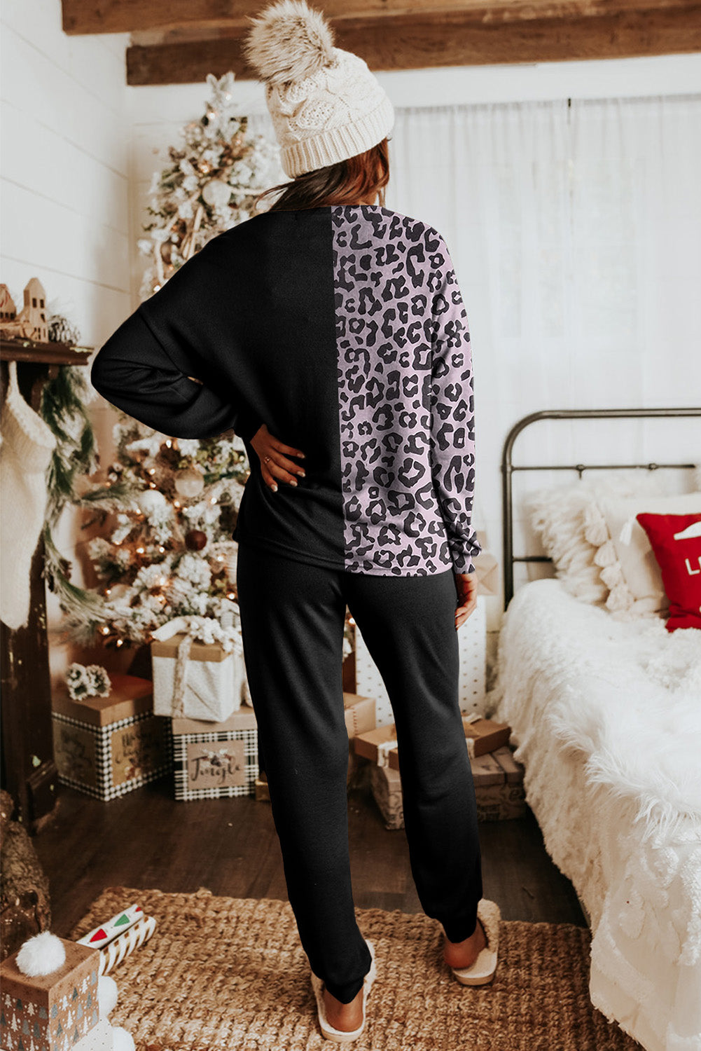 Crni kontrastni pulover dugih rukava s leopardom i odjeća za trčanje