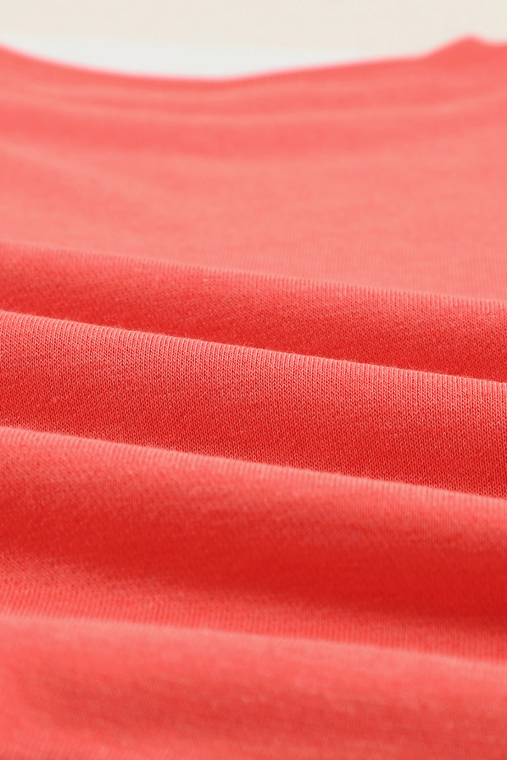 Vatrenocrvena obična majica s okruglim izrezom