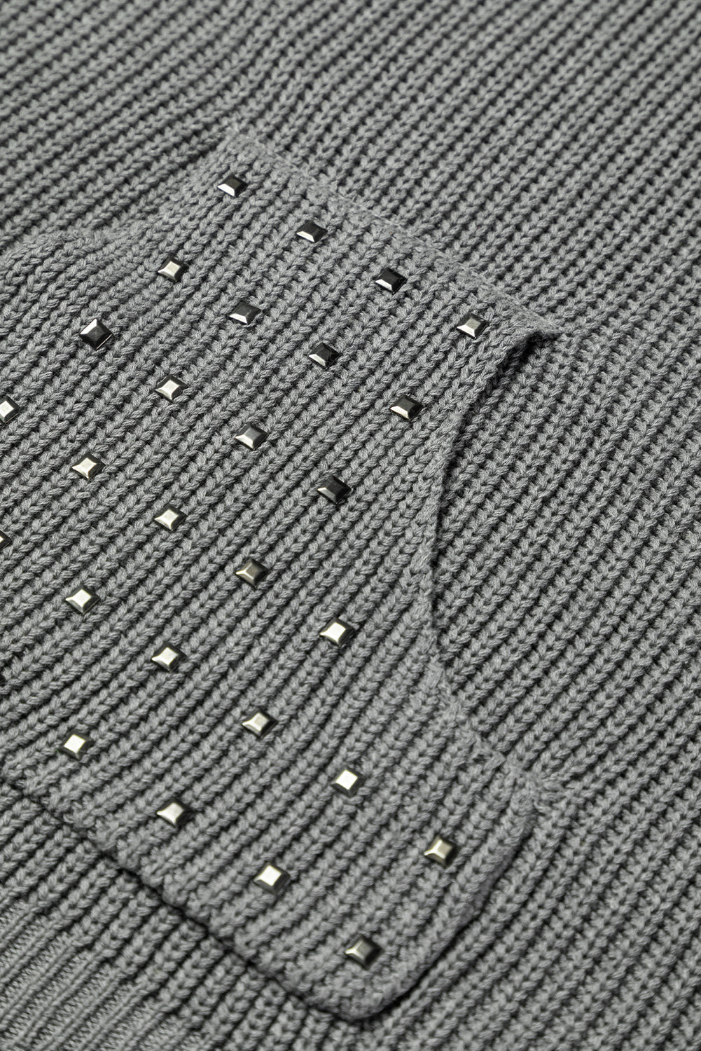 Sivi džemper s kapuljačom u obliku klokana s zakovicama