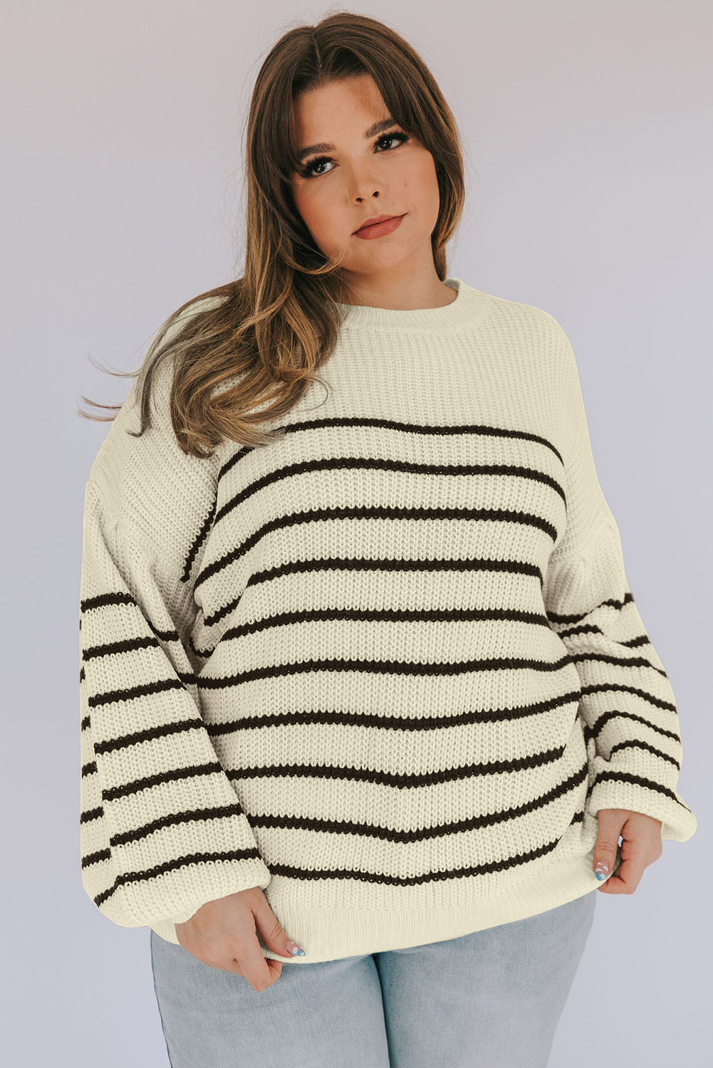 Kaki pulover s puf rukavima na spuštena ramena velike veličine