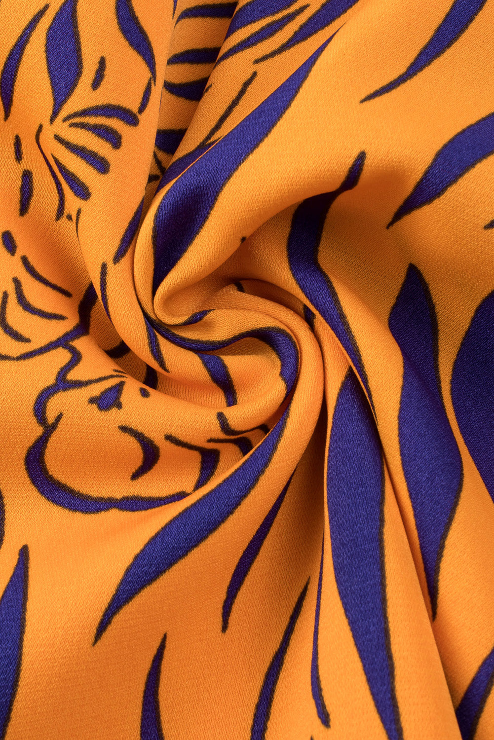 Žuta kombinezona bez rukava s V izrezom s printom tigra veće veličine