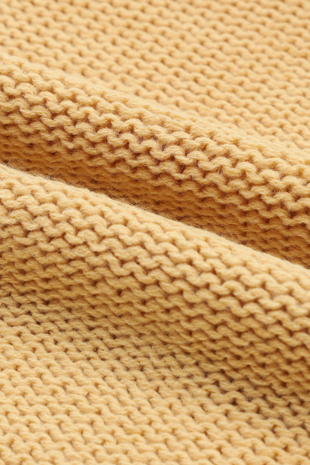 Pleteni džemper s izdubljenim mjehurićastim rukavima kaki boje