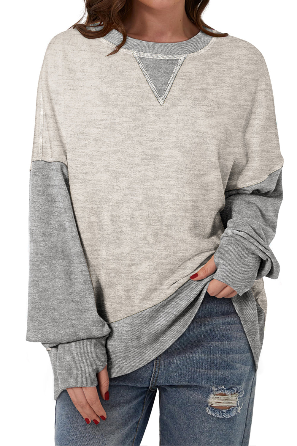 Sweat-shirt gris clair à épaules tombantes et manches avec trou pour le pouce