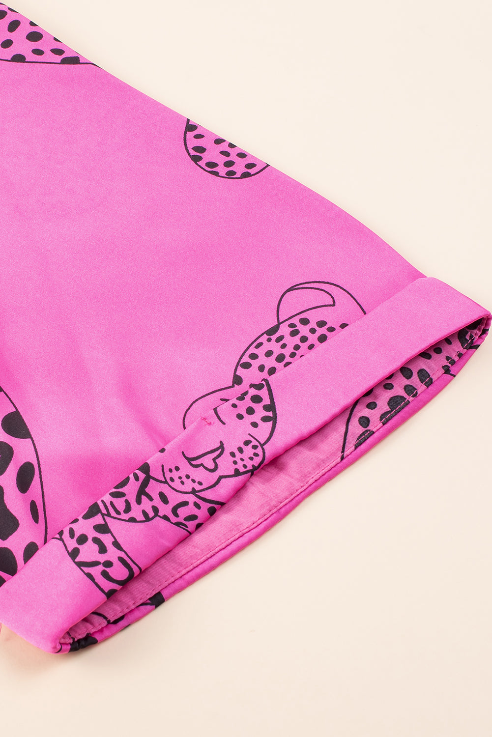Mini haljina s do pola rukava s printom geparda i dugmadima