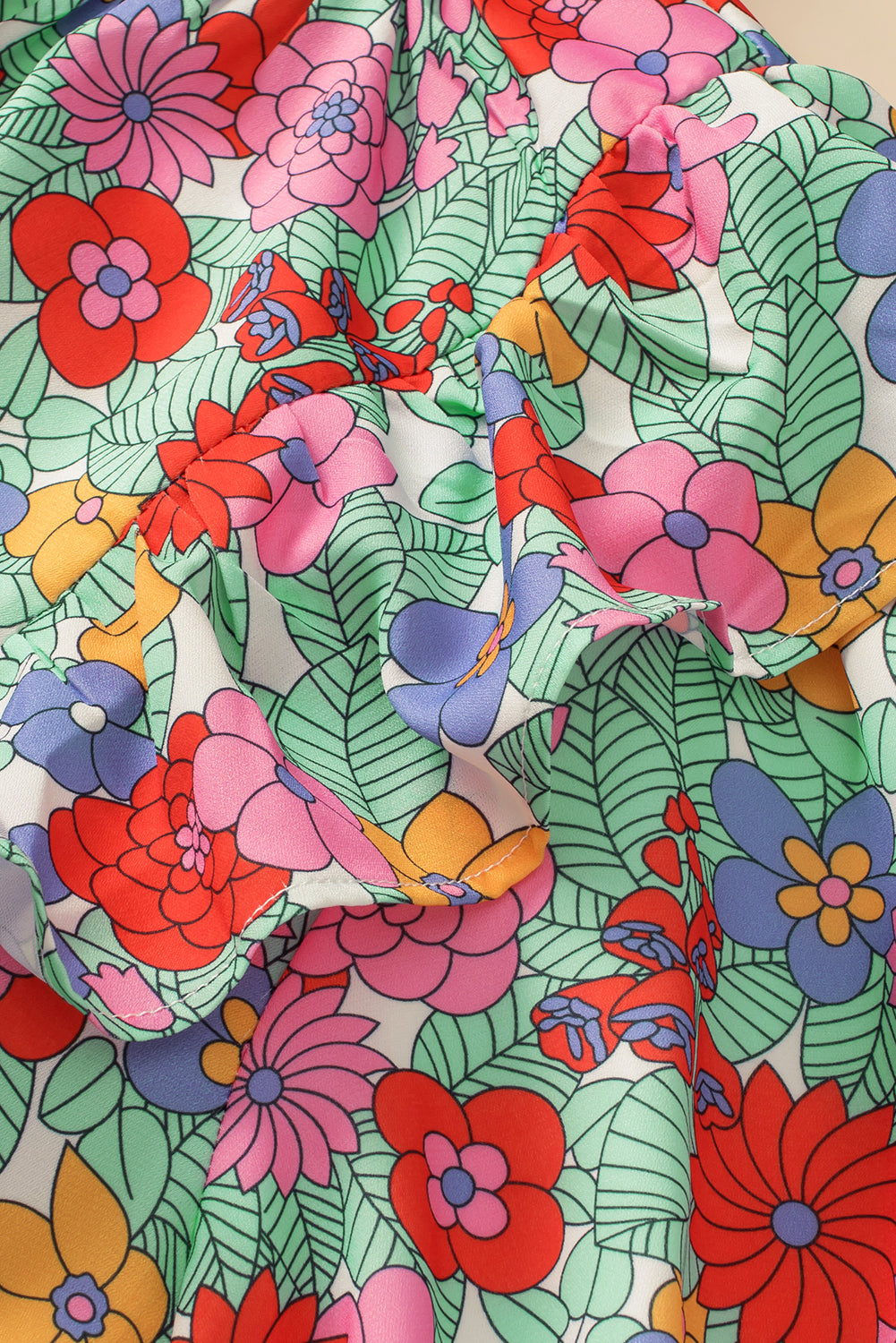 Mehrfarbige Plus-Size-Bluse mit Blumendruck, Rüschen, V-Ausschnitt und Blasenärmeln
