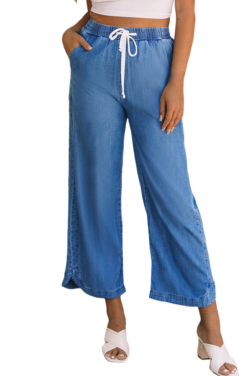 Pantalon ample bleu ciel à jambe large avec cordon de serrage et taille