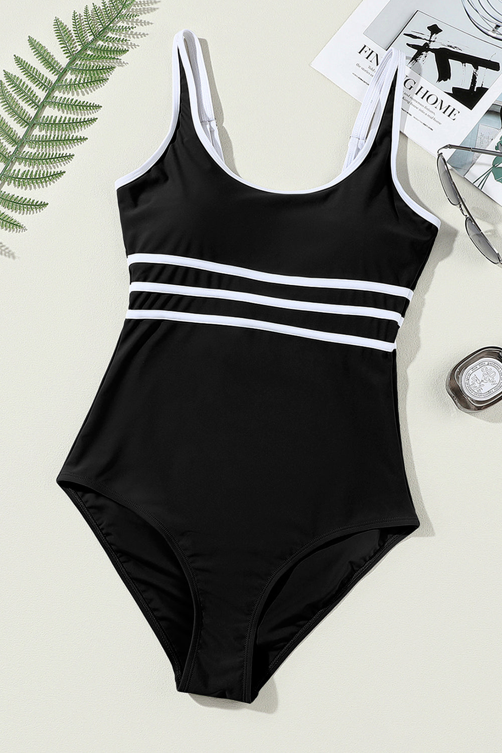 Jednodijelni kupaći kostim s U izrezom u crnoj boji s kontrastom