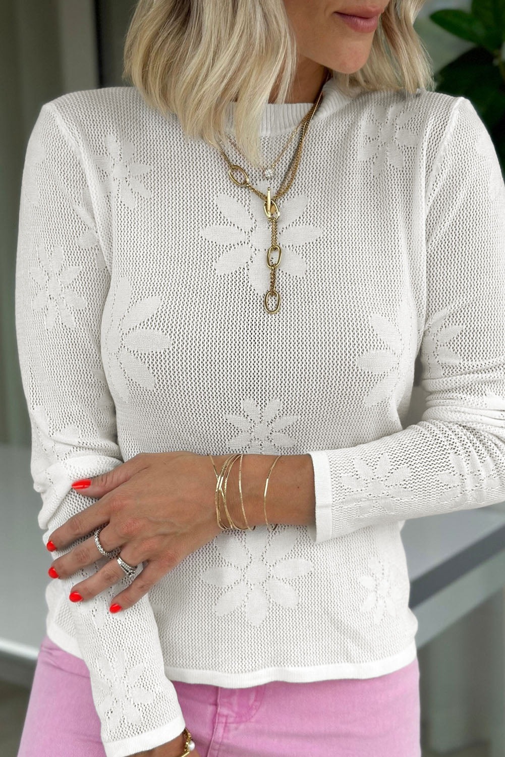 Maglione a maniche lunghe lavorato a maglia a fiori bianchi