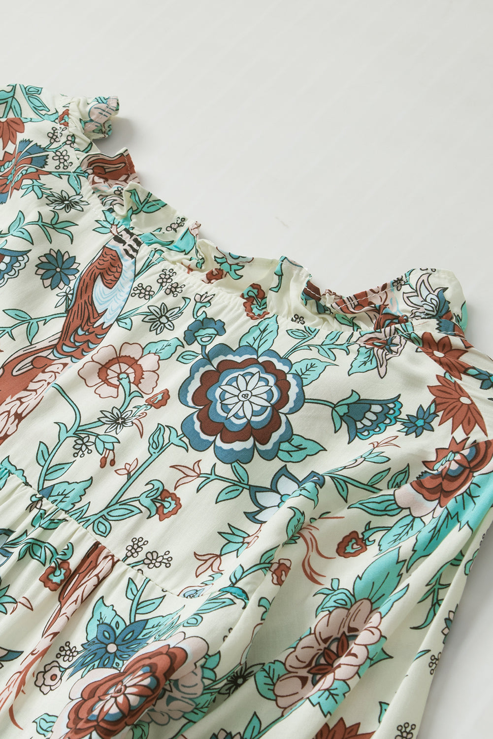 Bluza z dolgimi rokavi z v-izrezom in naborki marelične barve