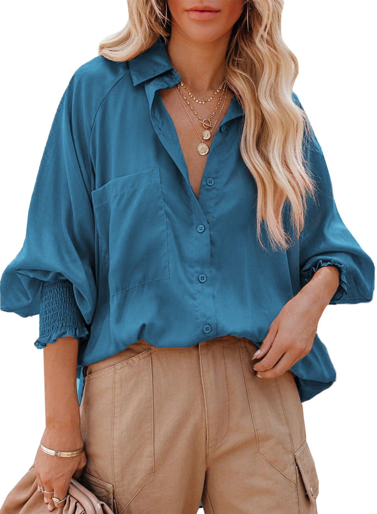 Modra srajca z žepi z valovitimi rokavi
