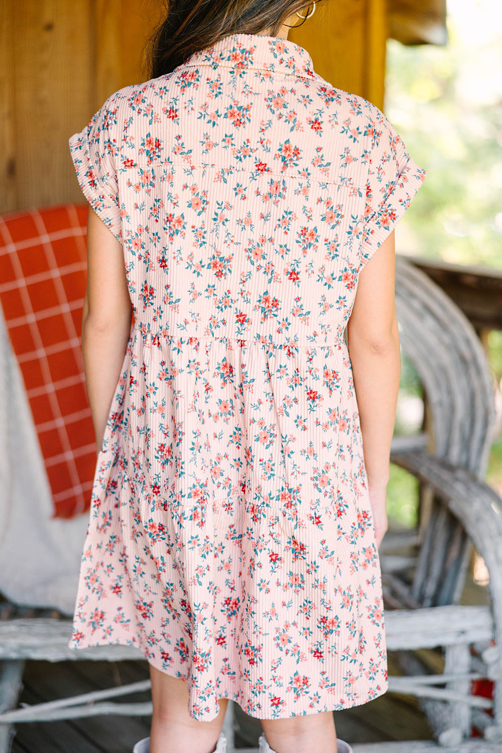 Rosafarbenes, kurzärmliges Hemdblusenkleid mit Pattentaschen