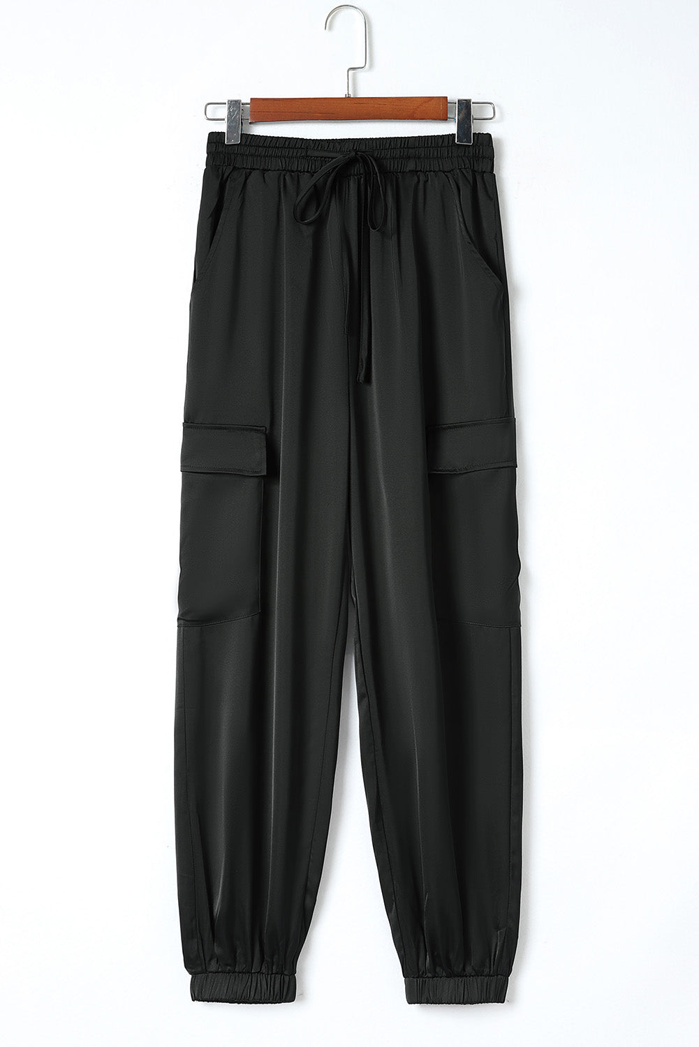 Črne satenaste hlače z žepom in elastiko v pasu
