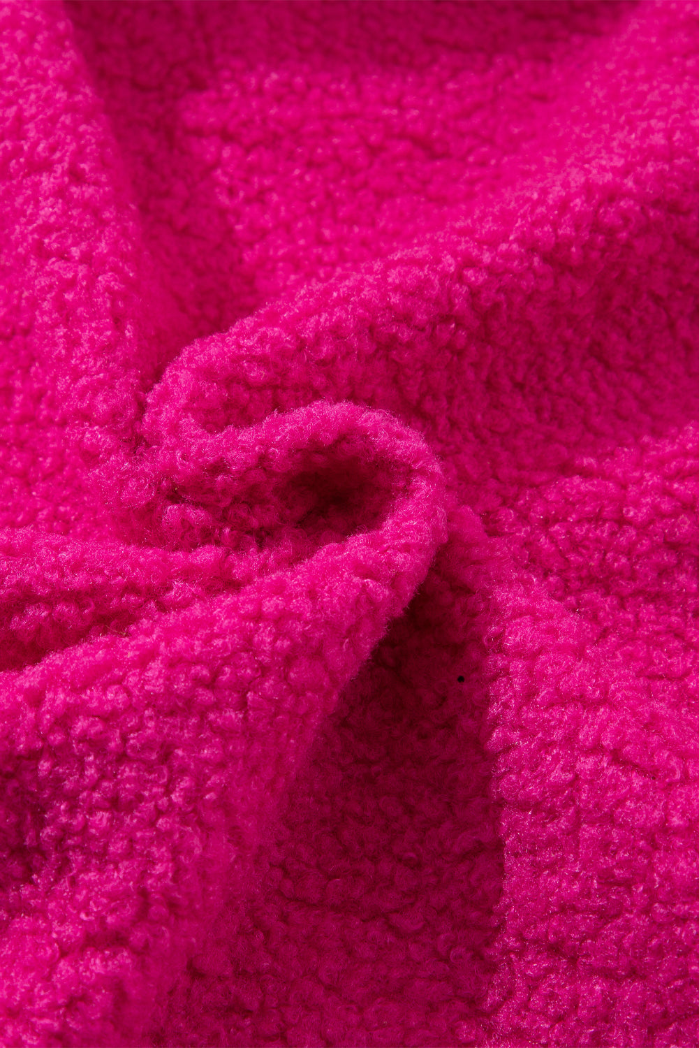 Shacket con bottoni patchwork in sherpa scamosciato rosa brillante