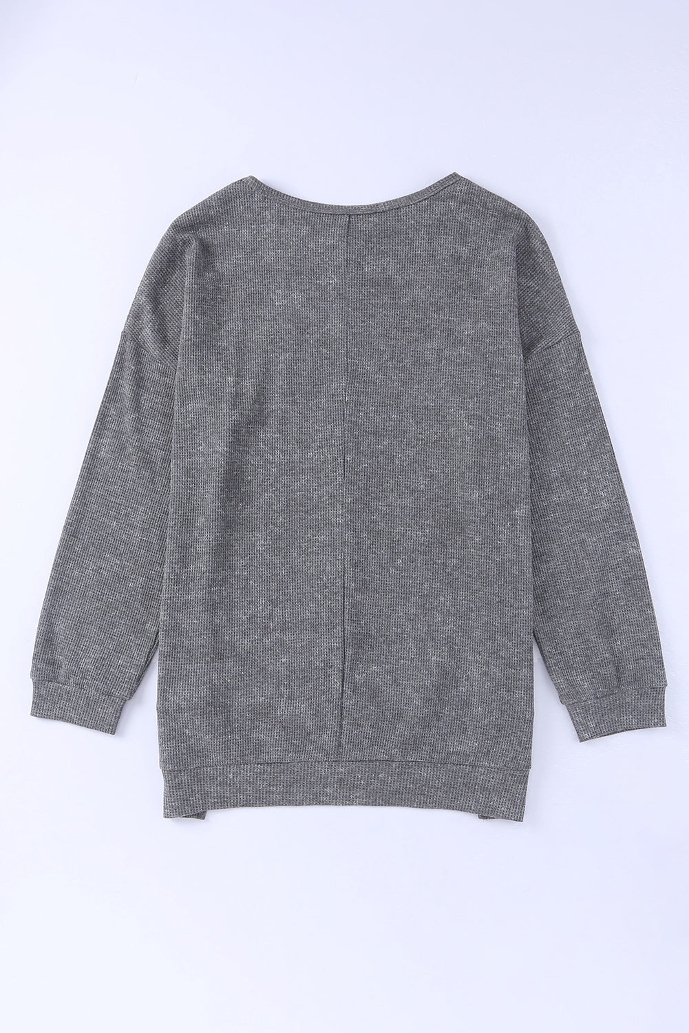 Siv pleten pulover s stranskim razporkom v obliki vaflja