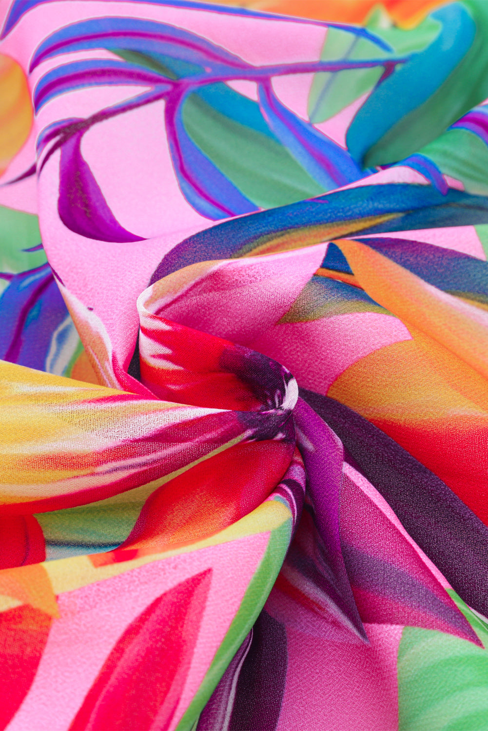 Robe d'été multicolore à imprimé floral et manches courtes et col en V
