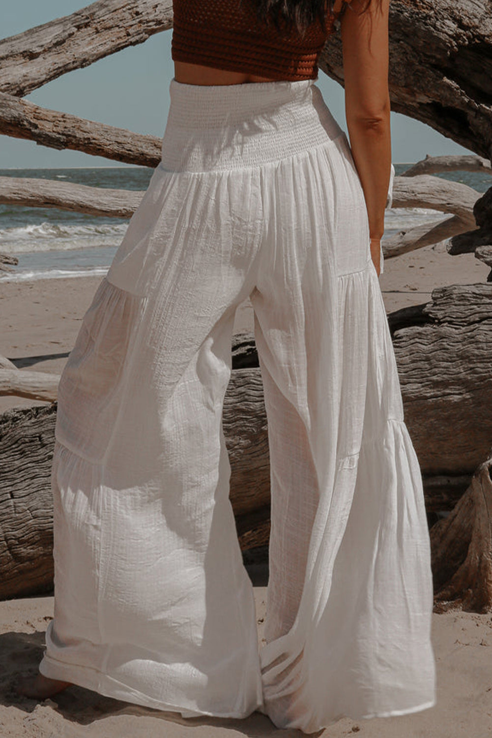 Bijele smokirane boemske široke hlače visokog struka