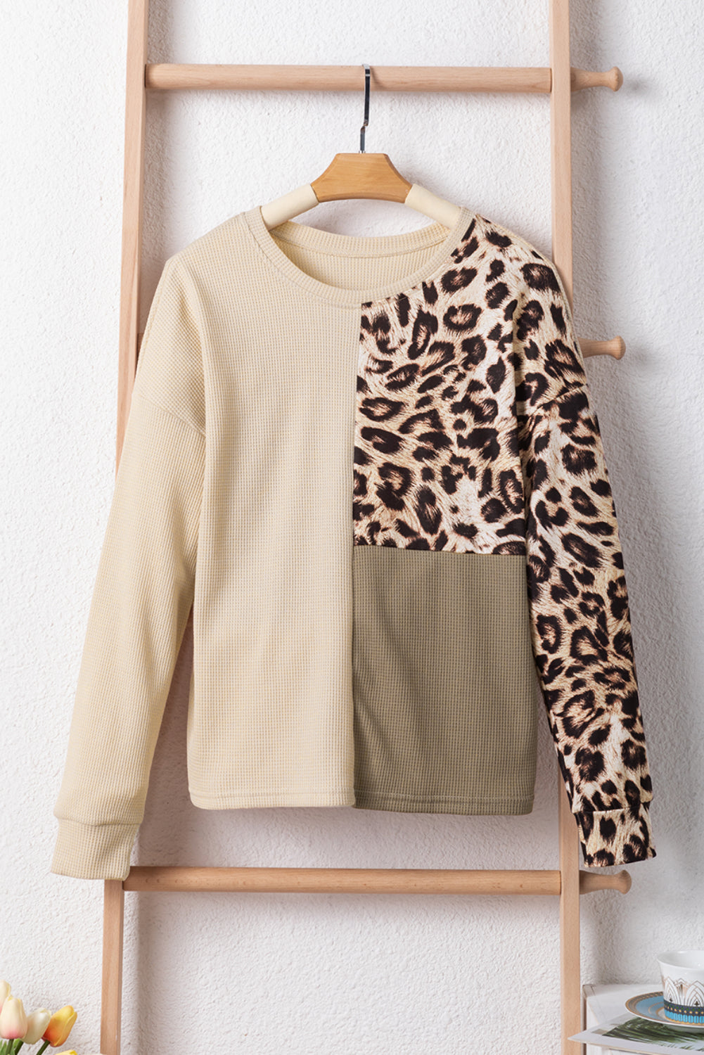 Bonbon Leopard Colorblock vafelj pletena majica
