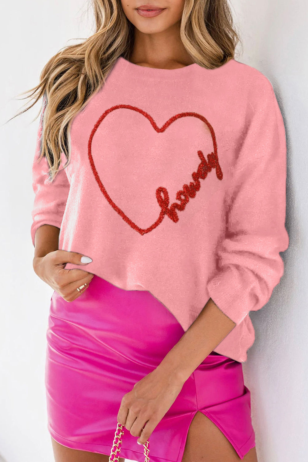 Pull décontracté à col rond rose Howdy Heart Graphic