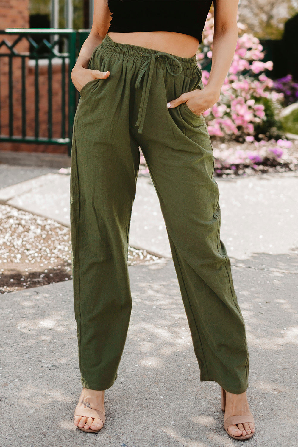 Pantalon avec cordon de serrage et poches élastiques à la taille, longues jambes droites vert