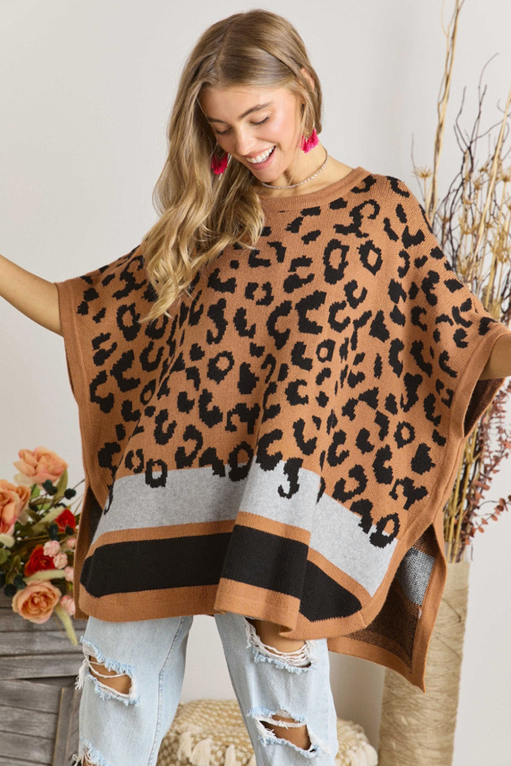 Pull poncho camel à imprimé léopard