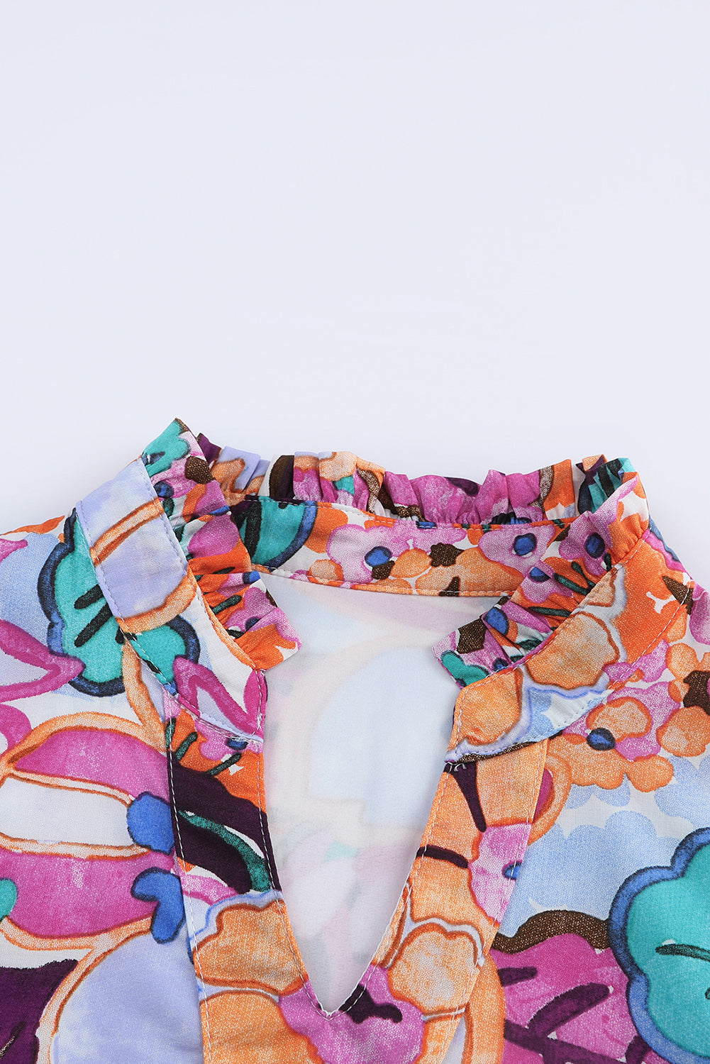 Večbarvna mini obleka z napihnjenimi rokavi in ​​v-izrezom s cvetličnim vzorcem