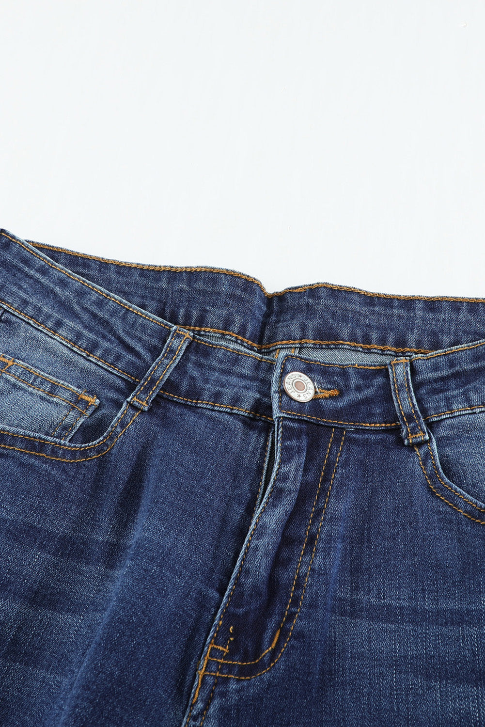 Mittelblaue Vintage-Jeans mit weitem Bein