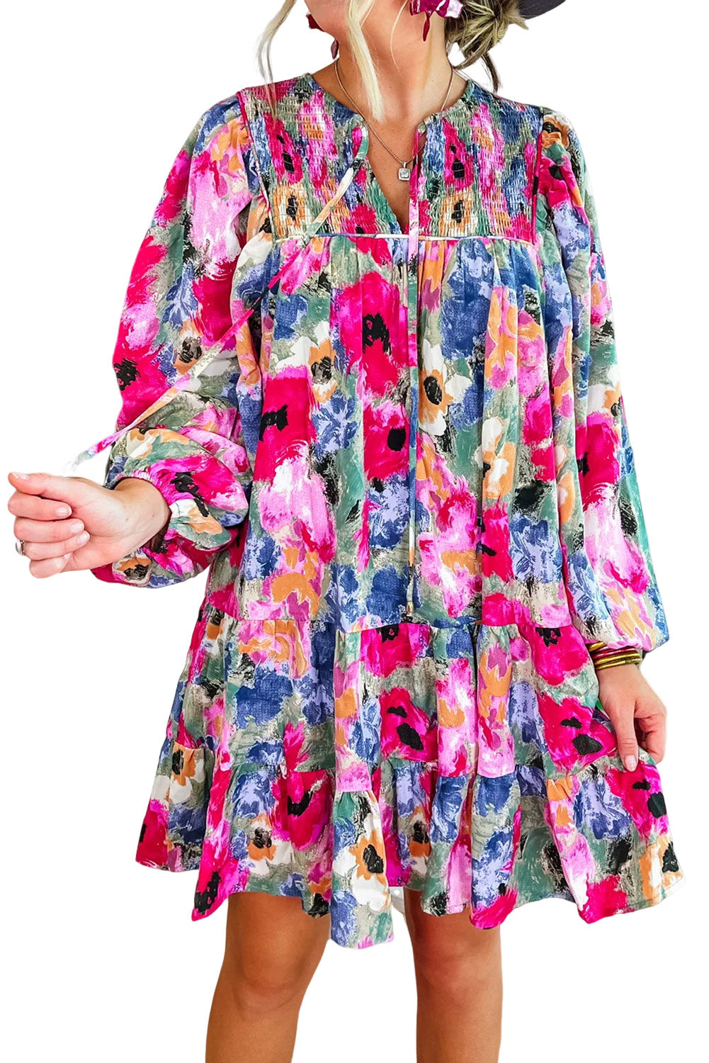Večbarvna prestavna obleka s cvetličnim izrezom in mehurčastimi rokavi
