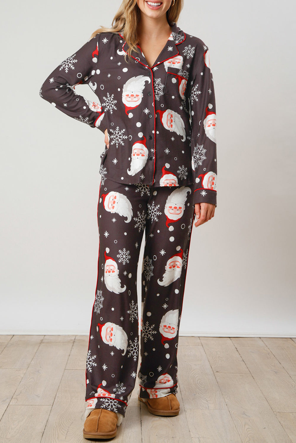 Weiß bedrucktes Weihnachts-Pyjama-Set mit Weihnachtsmann-Print aus Hemd und Hose