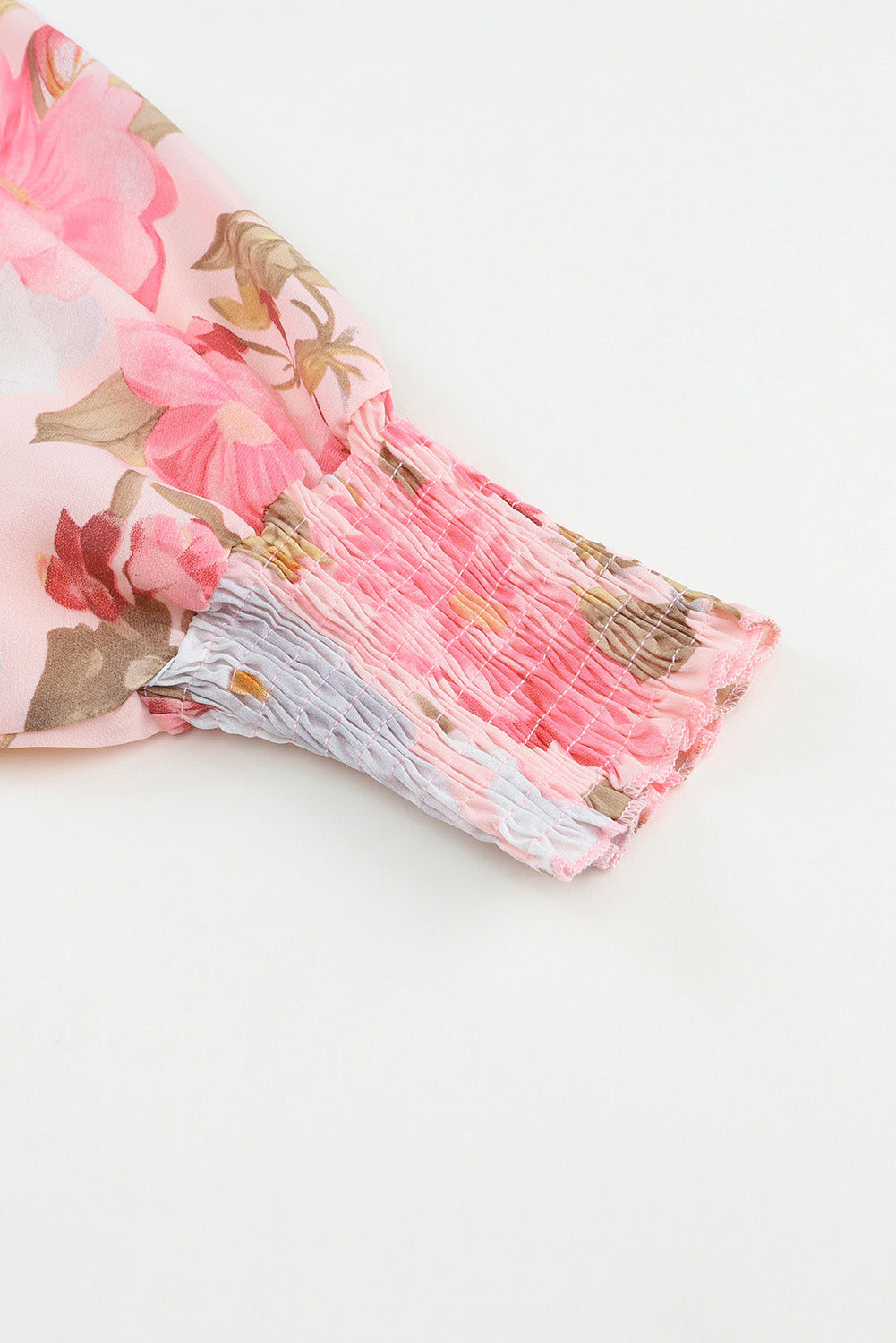 Ružičasta široka cvjetna bluza s 3/4 rukavima s rubovima