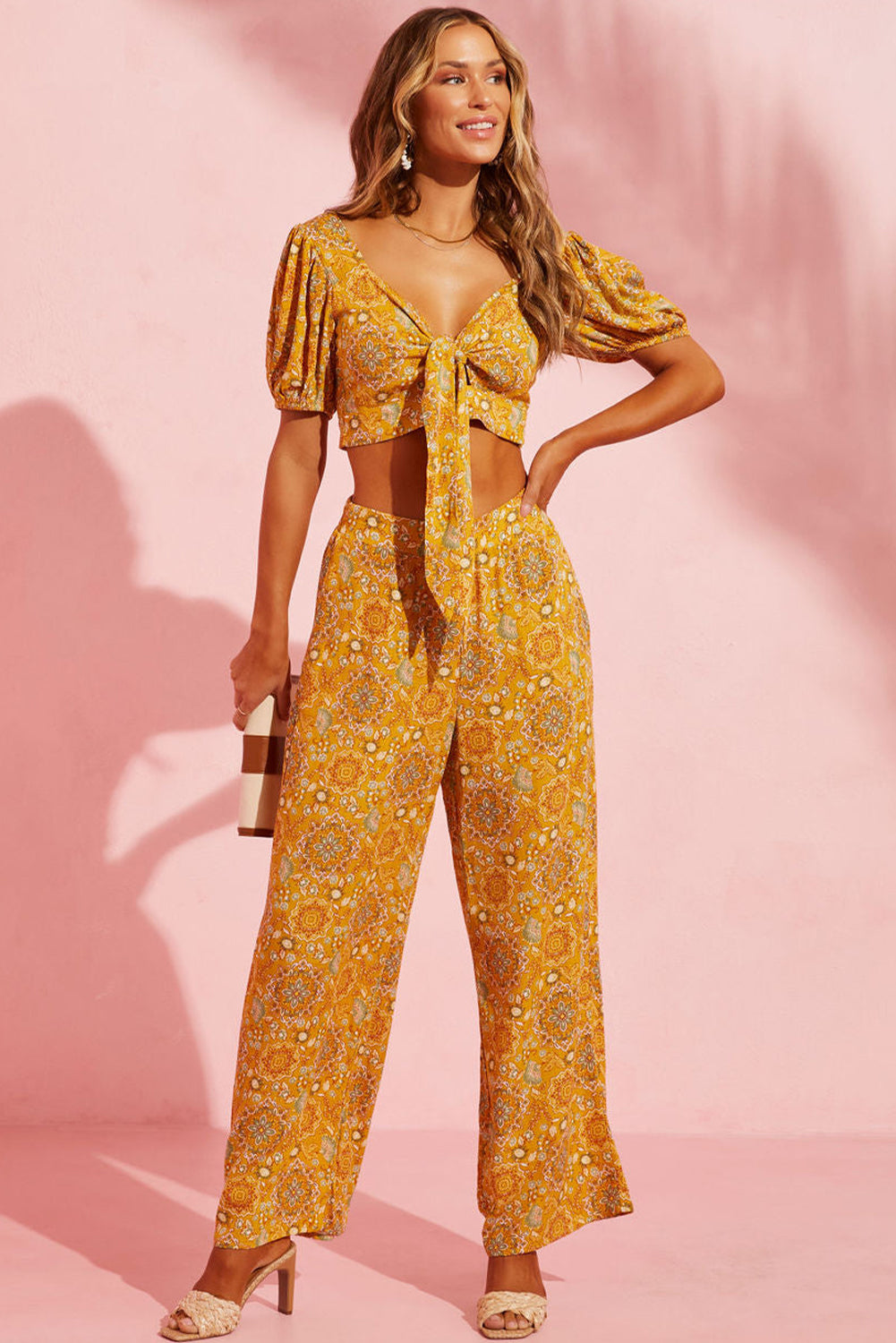 Pantalon large à poches et imprimé floral bohème jaune