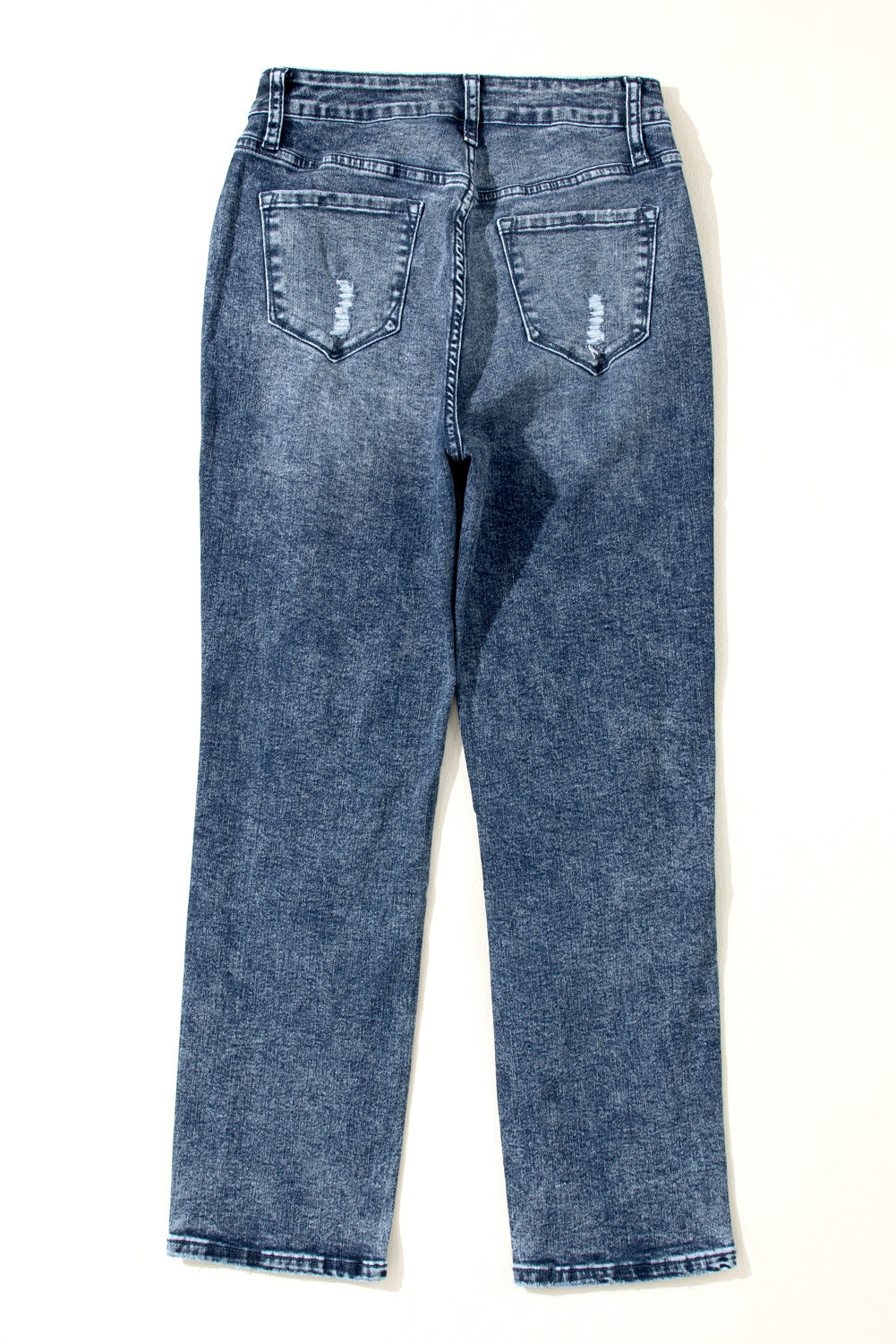 Dunkelblaue, ausgefranste Slim-Fit-Jeans mit hoher Taille und heller Waschung
