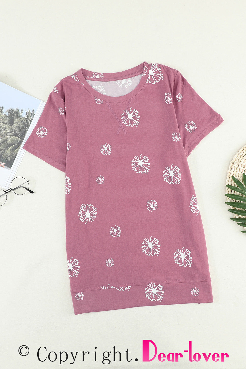 T-shirt ras du cou rose à imprimé pissenlit