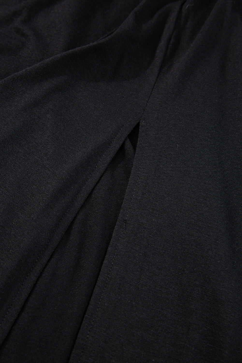 Crna maksi haljina s V izrezom i visokim strukom kratkih rukava