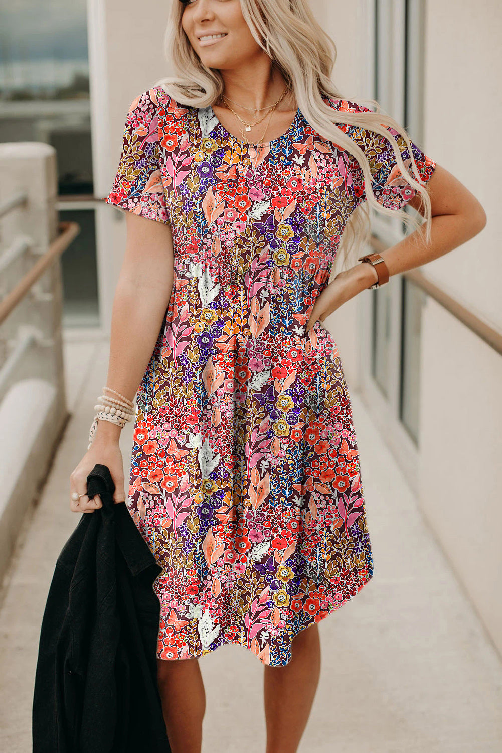 Haljina A-kroja kratkih rukava s cvjetnim printom