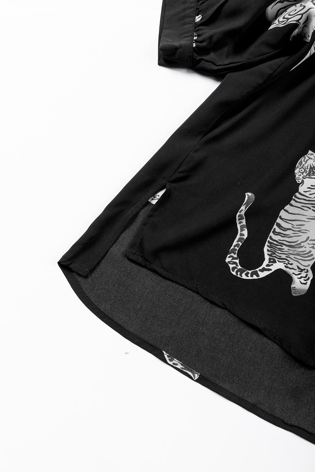 Black Tiger Print 3/4 Sleeve Oversized Shirt