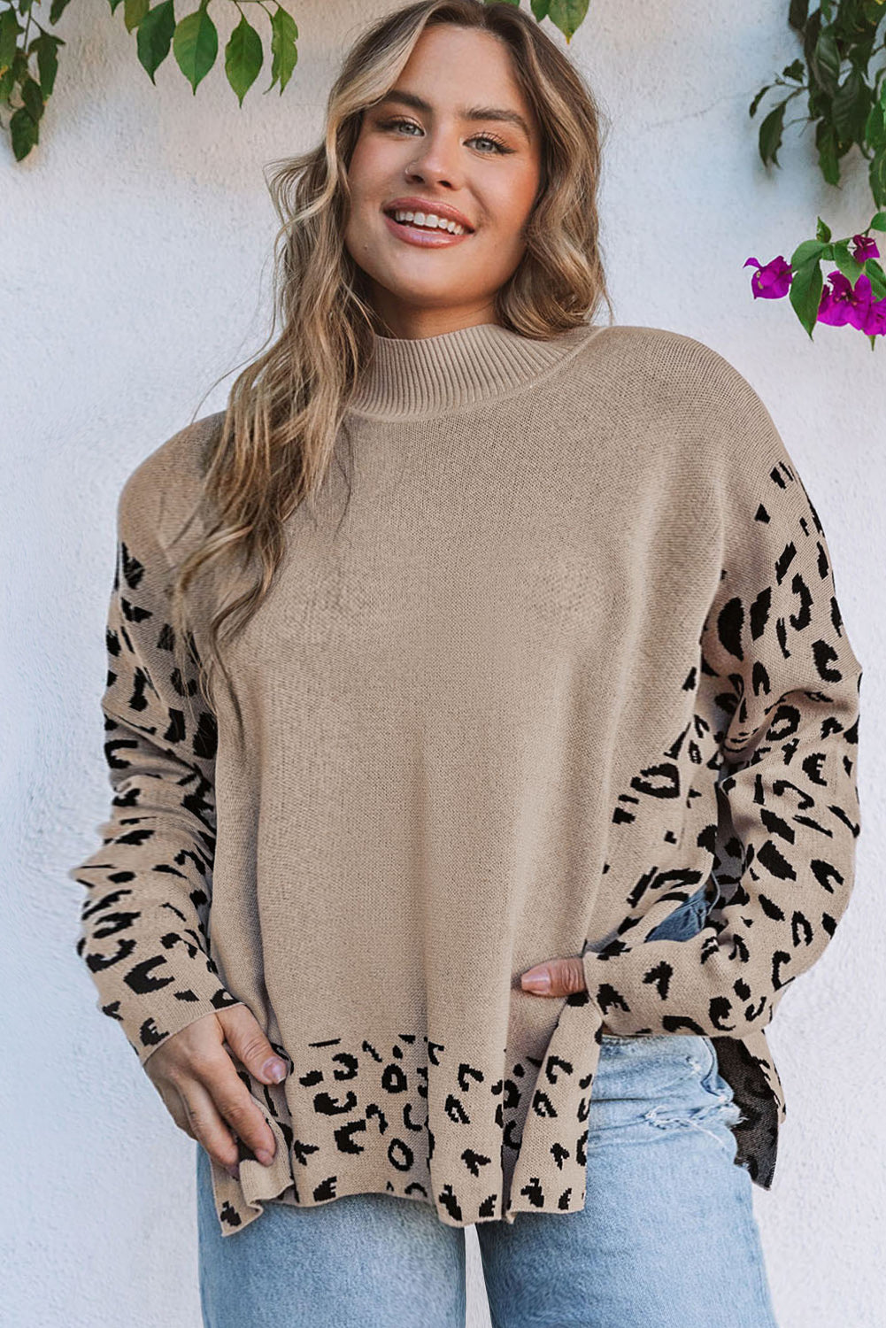 Khakifarbener Plus-Size-Pullover mit Leoparden-Patchwork und Stehkragen