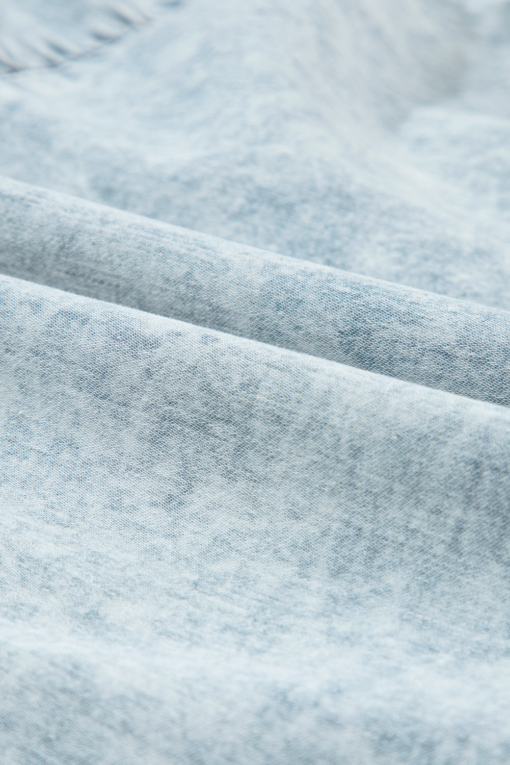 Halbärmliges, ausgestelltes Retro-Jeanskleid in Dämmerungsblau mit Acid-Waschung