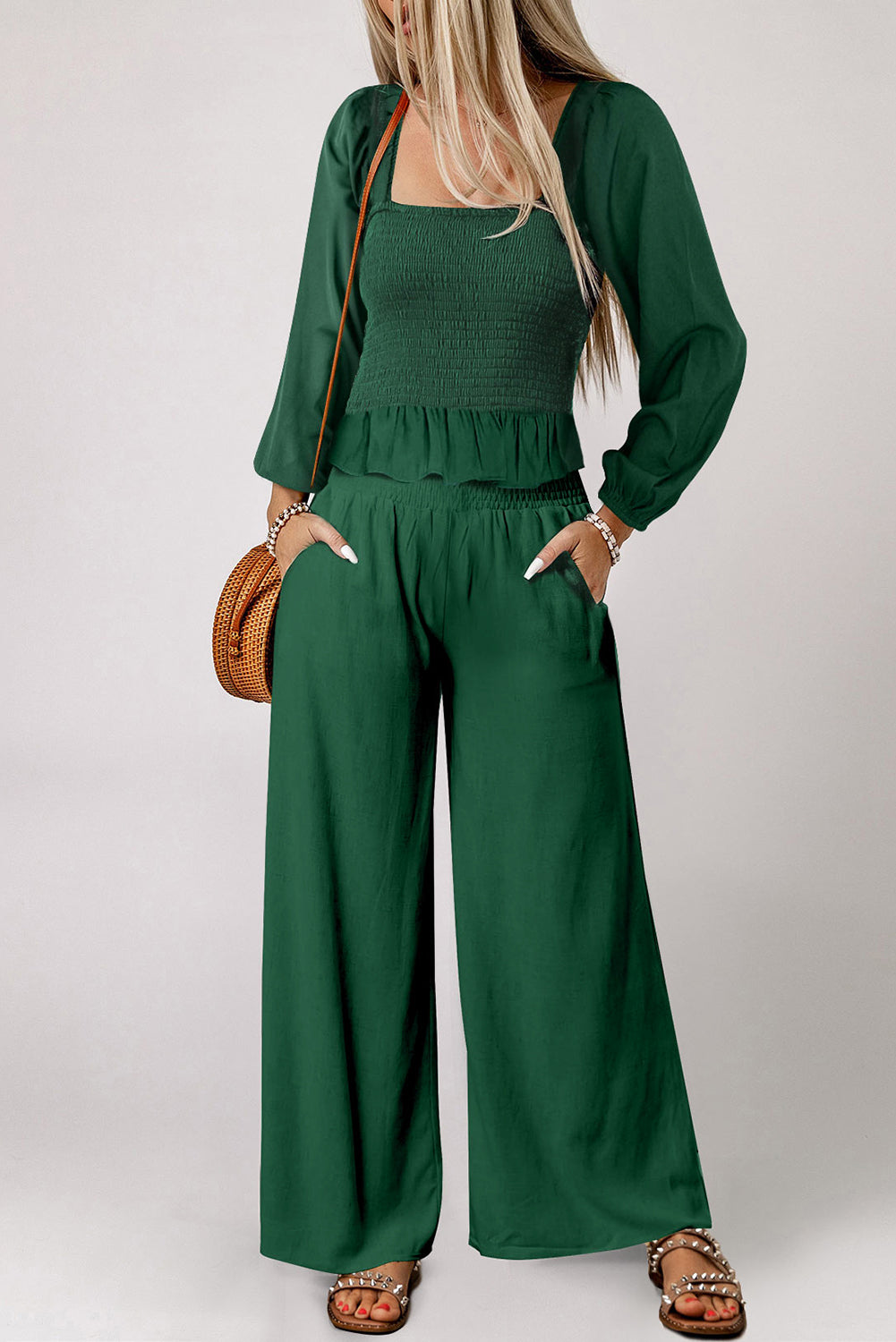 Set top e pantaloni peplo con scollo quadrato verde