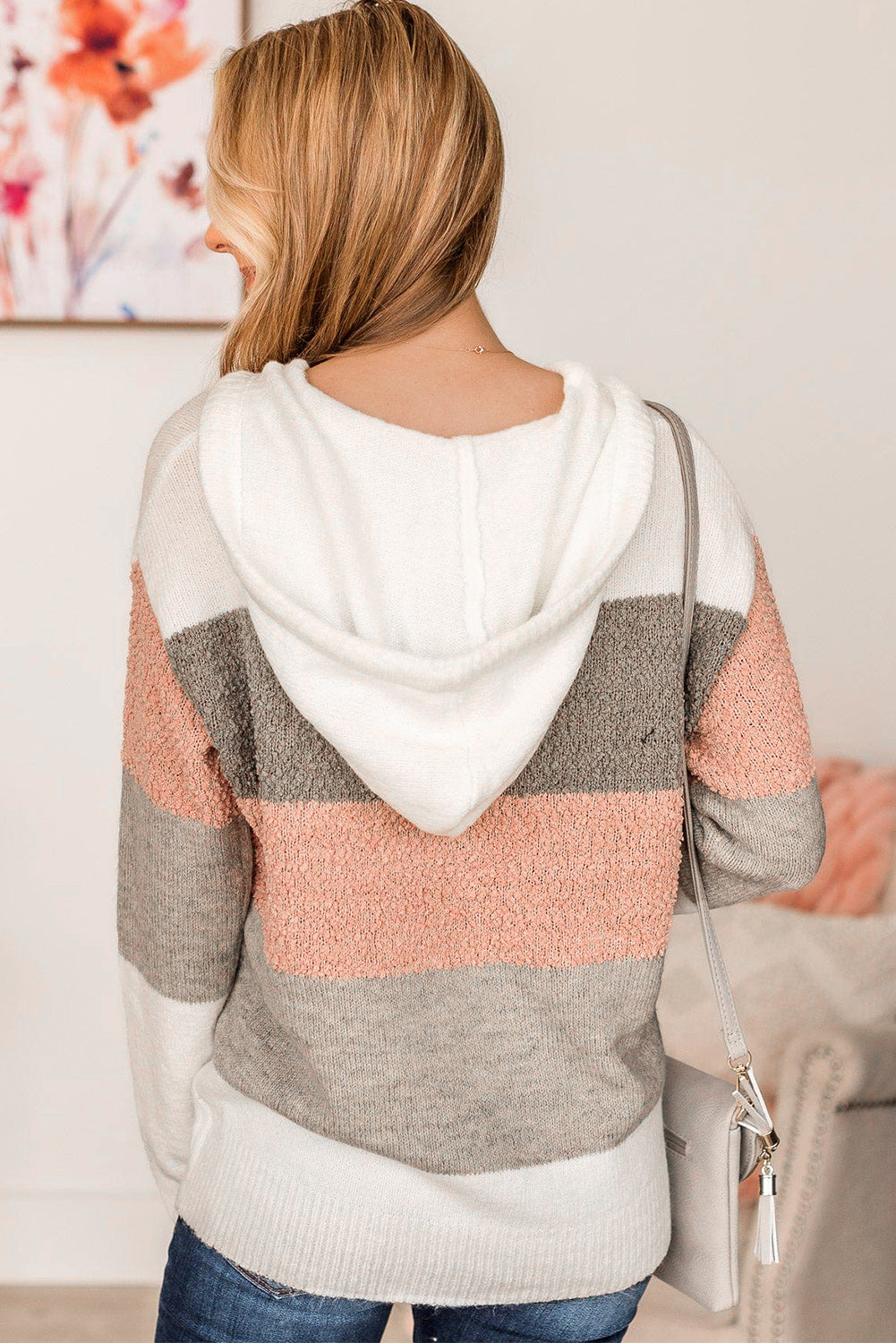 Pleteni pulover s kapuljačom s uzicom u ružičastoj boji