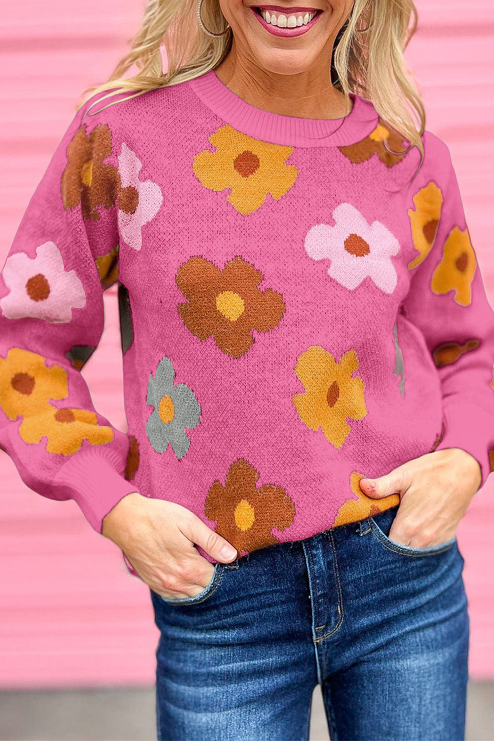 Maglione con orlo a coste lavorato a maglia a fiori dolci rosa