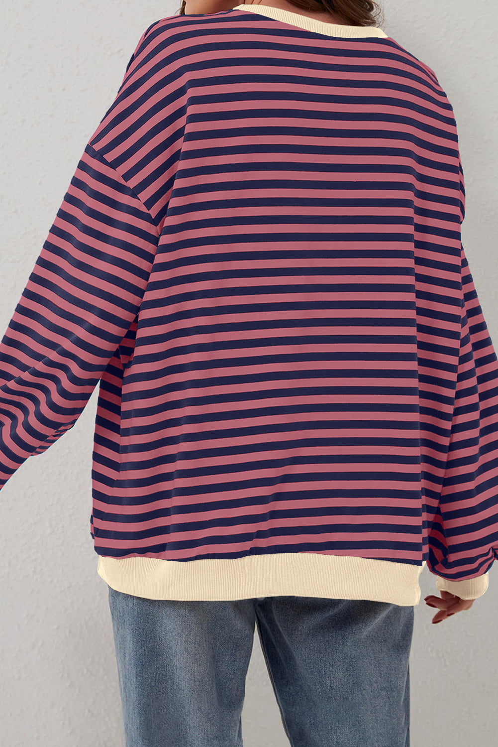 Felpa pullover oversize con finiture a contrasto a righe blu